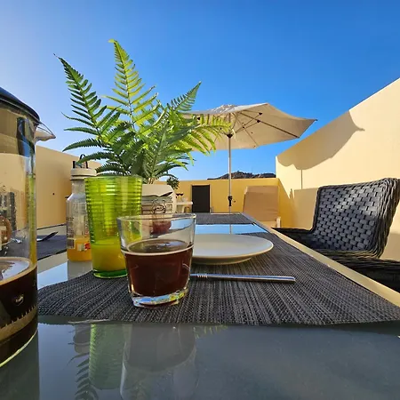 Modern And Welcoming Family With Large Terrace Apartment *