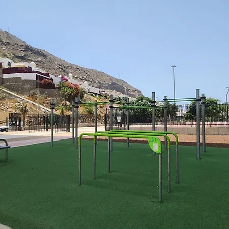 Modern And Welcoming Family With Large Terrace Apartment *