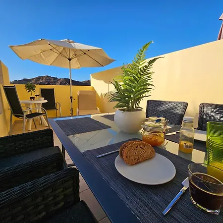 Apartment Modern And Welcoming Family With Large Terrace *