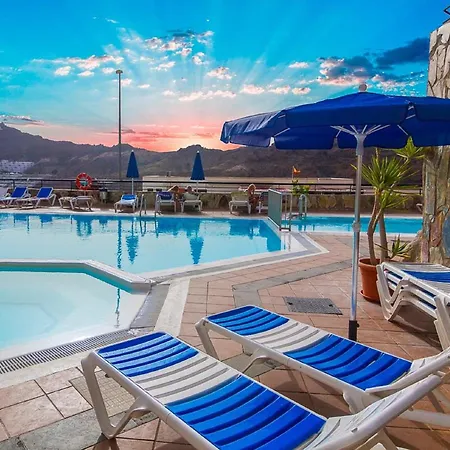 Modern And Welcoming Family With Large Terrace Apartment *